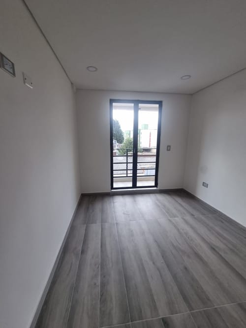 Casa de 7 alcobas en venta en Engativá, Bogotá, 375 m² · foto 6 de 22