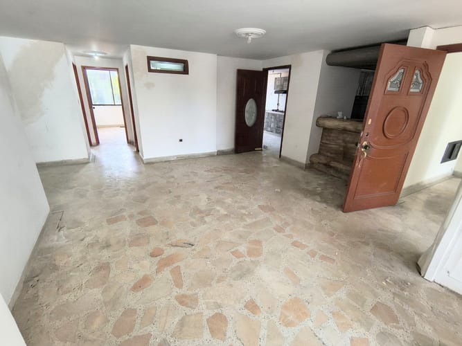 Apartamento de 4 alcobas en arriendo en Cuarto De Legua - Guadalupe, Cali, 120 m² · foto 4 de 24