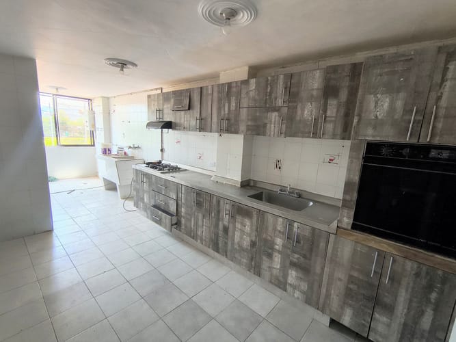 Apartamento de 4 alcobas en arriendo en Cuarto De Legua - Guadalupe, Cali, 120 m² · foto 9 de 24