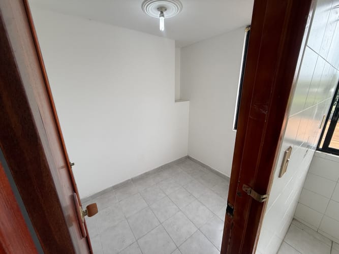 Apartamento de 4 alcobas en arriendo en Cuarto De Legua - Guadalupe, Cali, 120 m² · foto 12 de 24