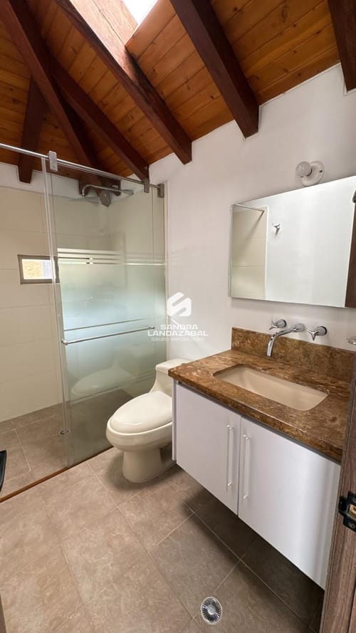 Casa de 4 alcobas en venta en Terrazas De Menzuli, Piedecuesta, 384 m² · foto 10 de 22