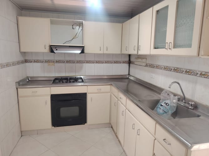 Apartamento de 4 alcobas en venta en Teusaquillo, Bogotá, 110 m² · foto 19 de 20