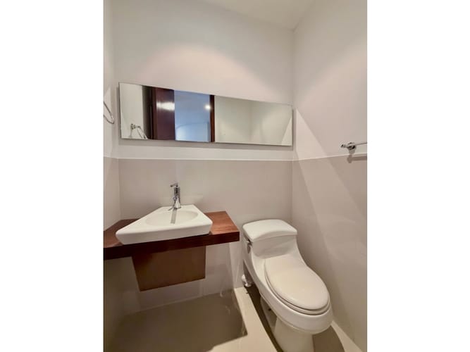 Apartamento de 3 alcobas en venta en Santa Barbara, Bogotá, 118 m² · foto 6 de 17