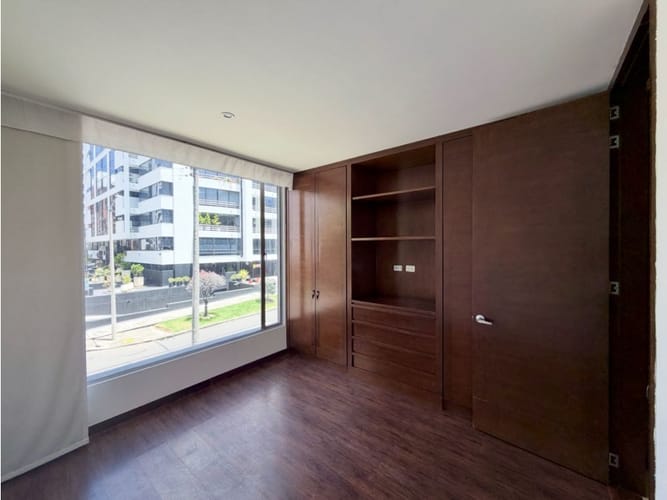 Apartamento de 3 alcobas en venta en Santa Barbara, Bogotá, 118 m² · foto 13 de 17