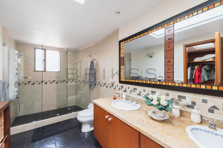 Casa de 4 alcobas en venta en Centro, Sopó, 275 m² · foto 19 de 24