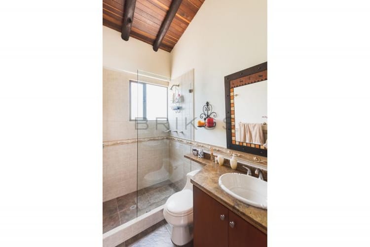 Casa de 4 alcobas en venta en Centro, Sopó, 275 m² · foto 21 de 24