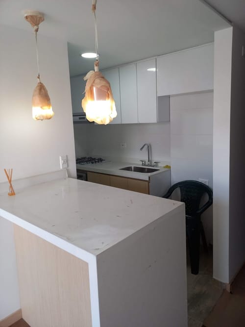 Apartamento de 2 alcobas en venta en Alqueria La Fragua Norte, Bogotá, 43 m² · foto 2 de 9