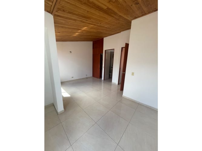 Casa de 3 alcobas en venta en Hipotecho, Bogotá, 81 m² · foto 8 de 15