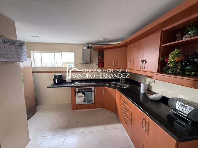 Apartamento de 3 alcobas en venta en Antonia Santos Sur, Bucaramanga, 217 m² · foto 3 de 21