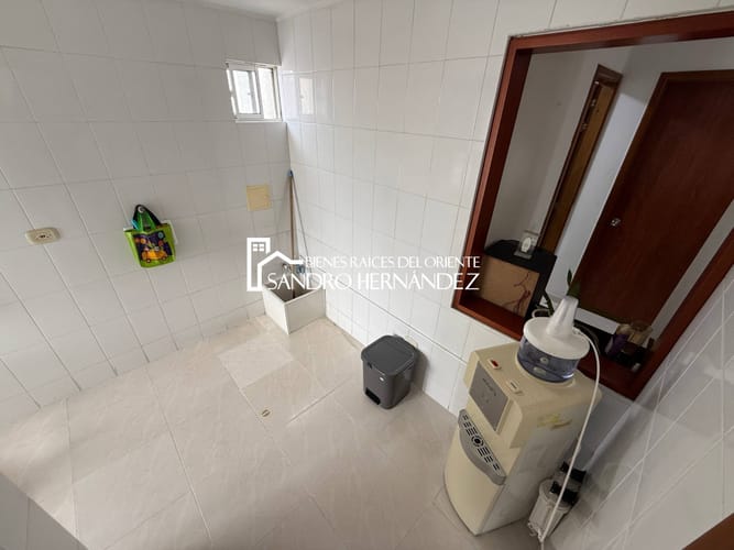 Apartamento de 3 alcobas en venta en Antonia Santos Sur, Bucaramanga, 217 m² · foto 17 de 21