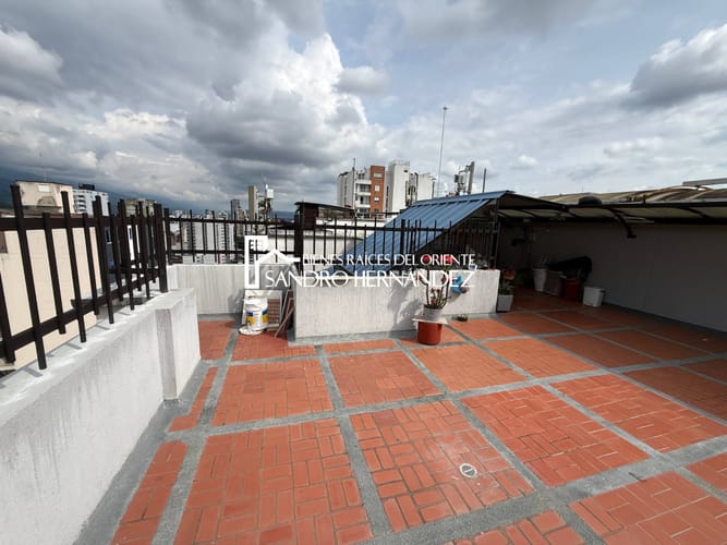 Apartamento de 3 alcobas en venta en Antonia Santos Sur, Bucaramanga, 217 m² · foto 10 de 21