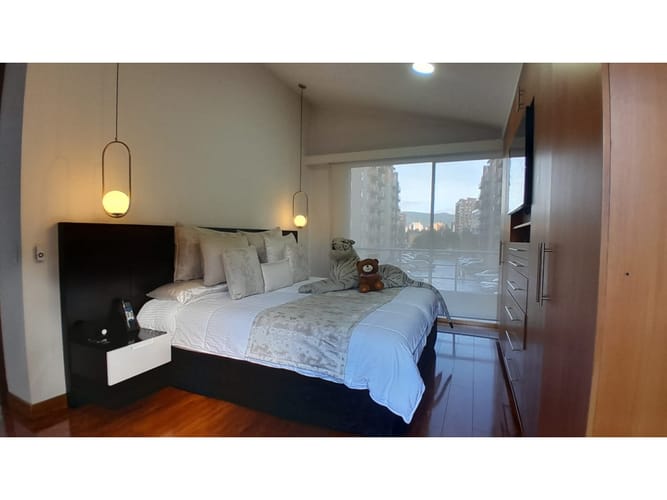 Casa de 5 alcobas en venta en Colina Campestre, Bogotá, 252 m² · foto 8 de 24