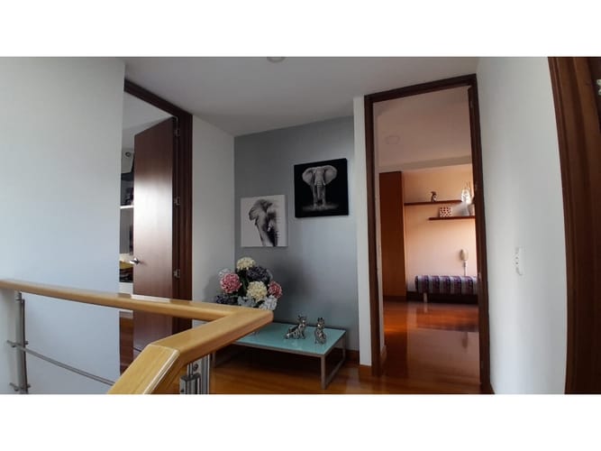 Casa de 5 alcobas en venta en Colina Campestre, Bogotá, 252 m² · foto 12 de 24
