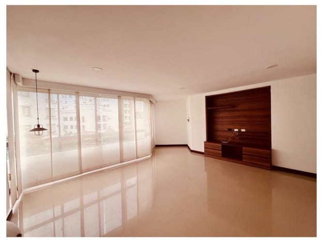 Apartamento de 3 alcobas en venta en Pinares, Pereira, 280 m² · foto 12 de 20