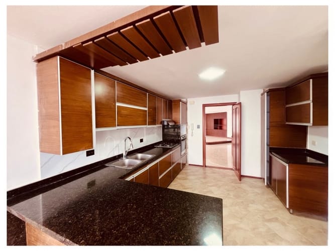 Apartamento de 3 alcobas en venta en Pinares, Pereira, 280 m² · foto 17 de 20