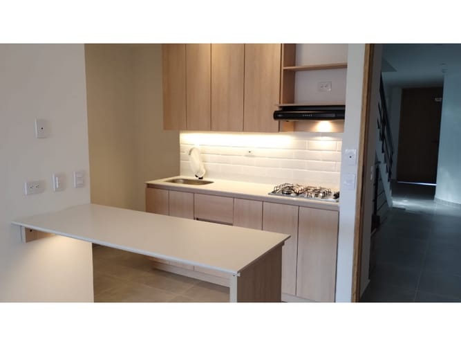 Apartaestudio en arriendo en Laureles, Medellín, 47 m² · foto 3 de 18