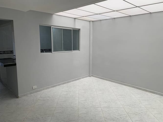 Casa de 7 alcobas en venta en La Floresta, Bogotá, 298 m² · foto 2 de 9