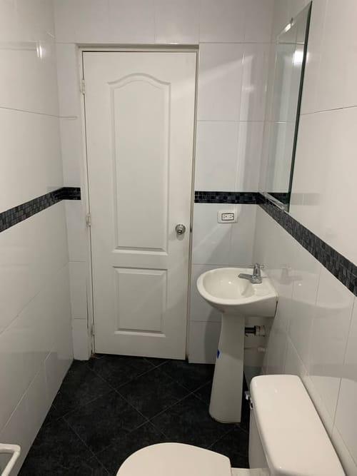Casa de 7 alcobas en venta en La Floresta, Bogotá, 298 m² · foto 5 de 9