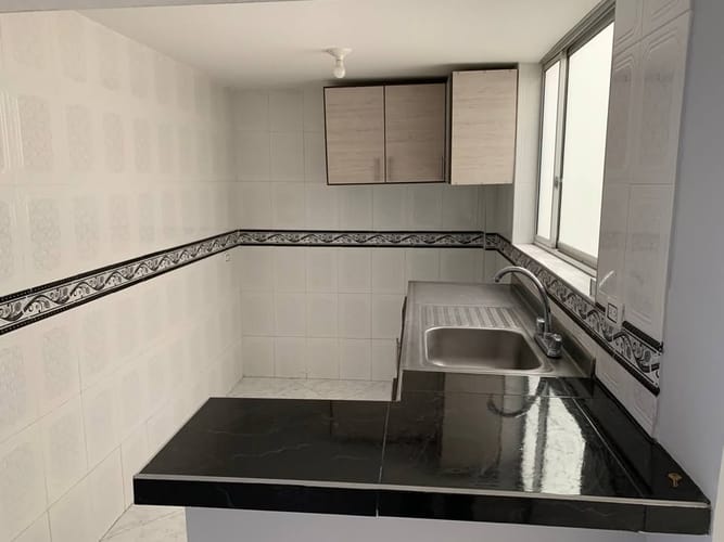 Casa de 7 alcobas en venta en La Floresta, Bogotá, 298 m² · foto 7 de 9