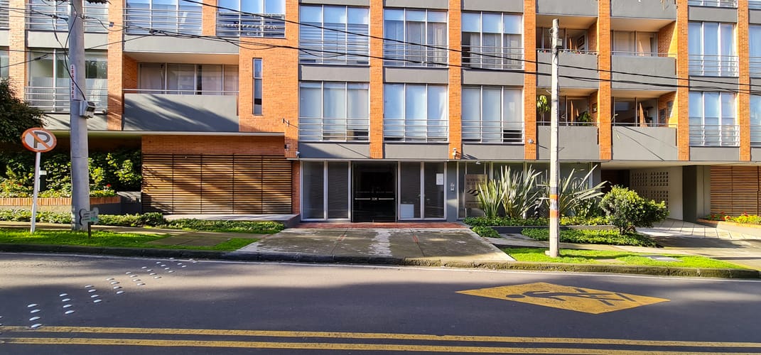 Apartamento de 2 alcobas en venta en Altos De Bella Suiza, Bogotá, 86 m² · foto 2 de 20
