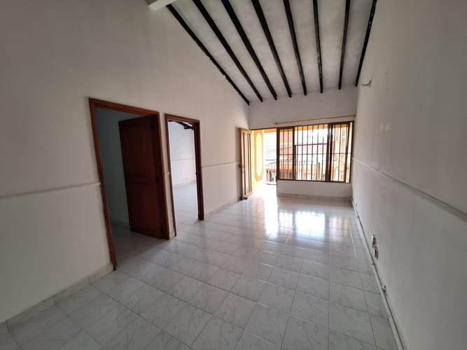 Apartamento de 2 alcobas en venta en Alfonso Lopez Iii Etapa, Cali, 80 m² · foto 1 de 15