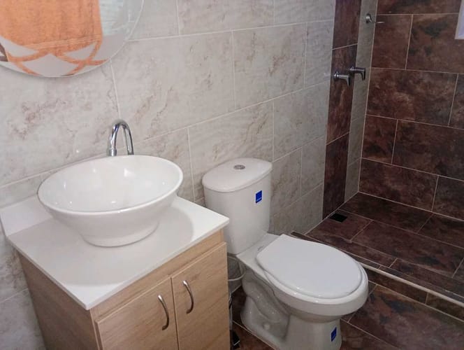 Casa de 6 alcobas en venta en Suramericana, Medellín, 210 m² · foto 22 de 24