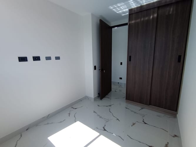 Apartamento en venta en Suramérica, Itagüí, 70 m² · foto 9 de 18