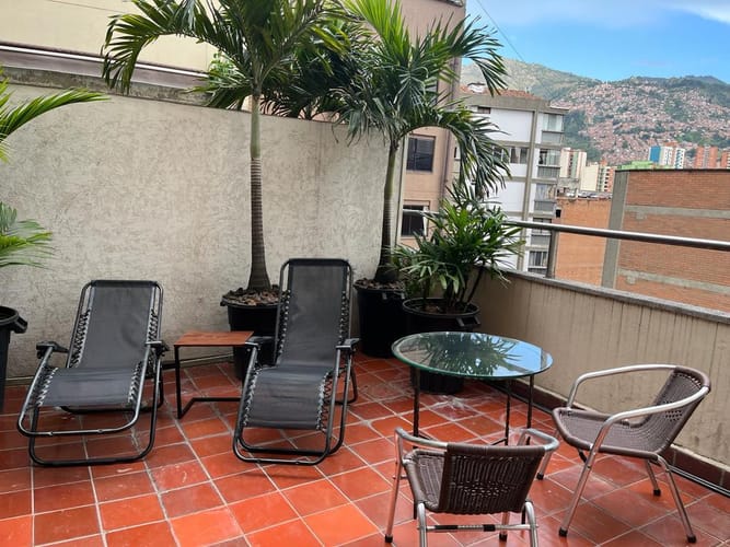 Apartamento de 3 alcobas en venta en La Candelaria, Medellín, 295 m² · foto 4 de 18