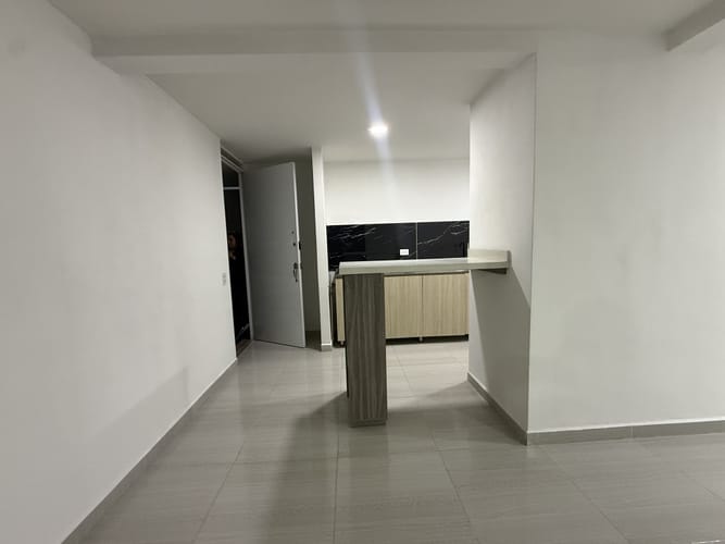 Apartamento de 2 alcobas en arriendo en Evaristo Garcia, Cali, 65 m² · foto 8 de 20