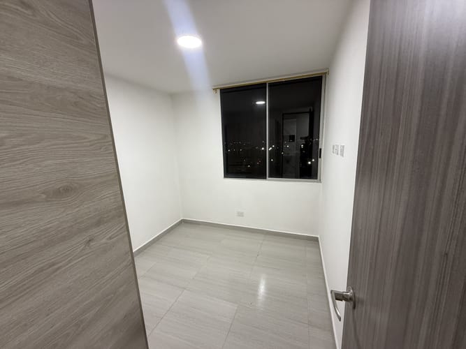 Apartamento de 2 alcobas en arriendo en Evaristo Garcia, Cali, 65 m² · foto 11 de 20