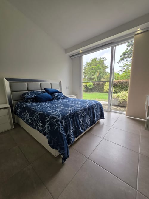 Casa de 5 alcobas en venta en Santa Monica, Cali · foto 2 de 20