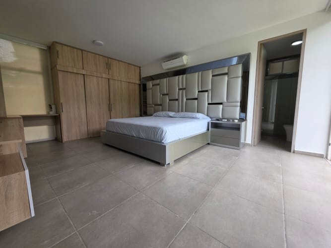 Casa de 5 alcobas en venta en Santa Monica, Cali · foto 10 de 20