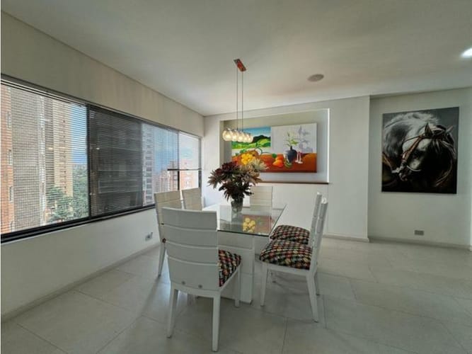 Apartamento de 5 alcobas en venta en Santa Maria De Los Angeles, Medellín, 207 m² · foto 3 de 21