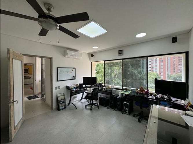 Apartamento de 5 alcobas en venta en Santa Maria De Los Angeles, Medellín, 207 m² · foto 4 de 21