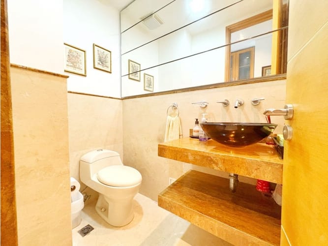 Apartamento de 3 alcobas en venta en Castillogrande, Cartagena, 233 m² · foto 9 de 20