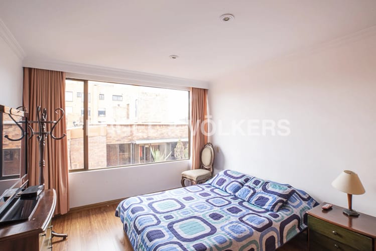 Apartamento de 4 alcobas en venta en La Carolina, Bogotá, 349 m² · foto 17 de 20