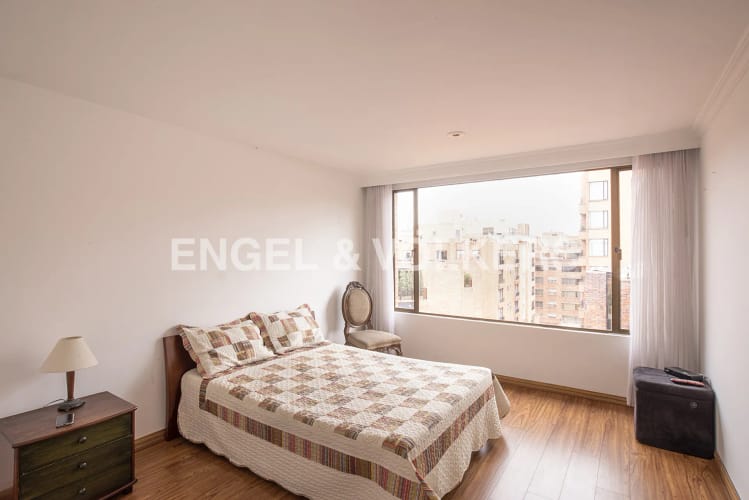 Apartamento de 4 alcobas en venta en La Carolina, Bogotá, 349 m² · foto 14 de 20