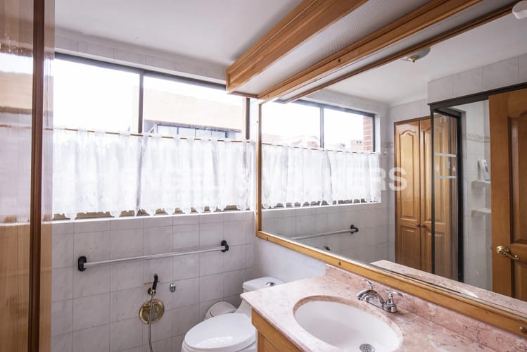 Apartamento de 4 alcobas en venta en La Carolina, Bogotá, 349 m² · foto 12 de 20