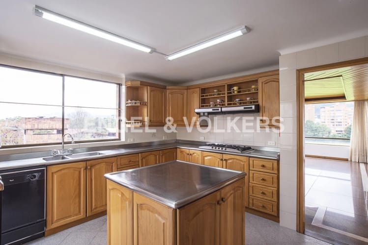 Apartamento de 4 alcobas en venta en La Carolina, Bogotá, 349 m² · foto 7 de 20