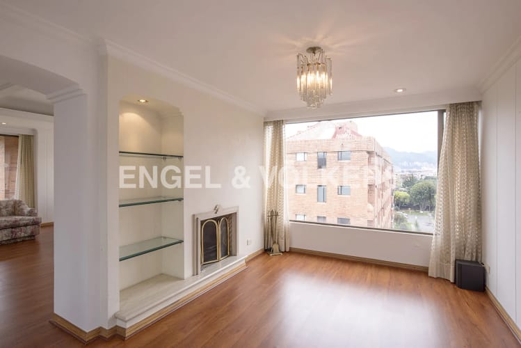 Apartamento de 4 alcobas en venta en La Carolina, Bogotá, 349 m² · foto 3 de 20