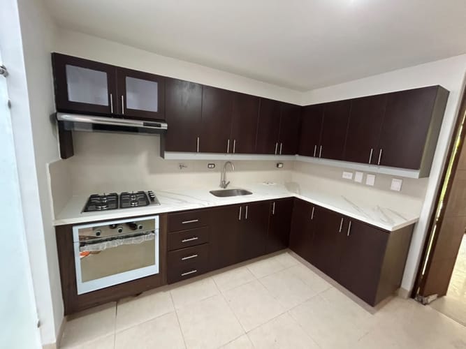 Casa de 3 alcobas en arriendo en Zuñiga, Envigado, 180 m² · foto 8 de 23