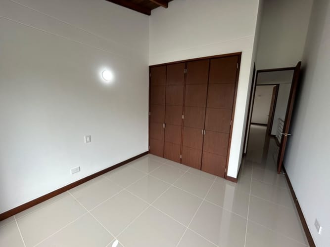 Casa de 3 alcobas en arriendo en Zuñiga, Envigado, 180 m² · foto 18 de 23