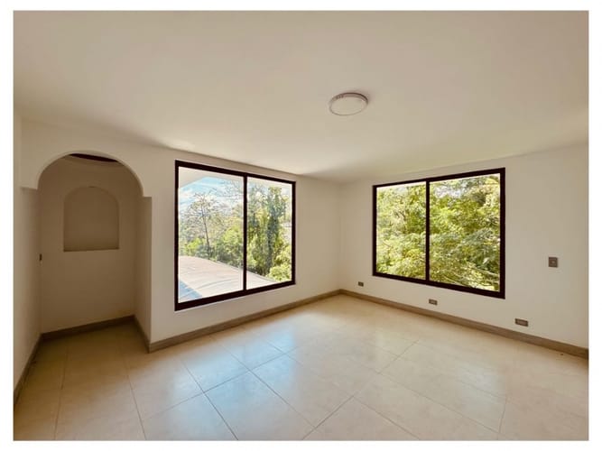 Casa de 6 alcobas en arriendo en Cerritos, Pereira, 534 m² · foto 19 de 20