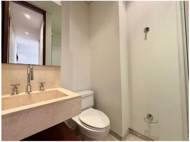 Apartamento de 1 alcoba en venta en Chicó Reservado, Bogotá, 70 m² · foto 7 de 7
