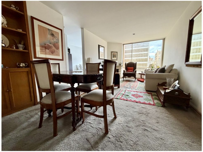 Apartaestudio en venta en Chico Norte, Bogotá, 61 m² · foto 2 de 19