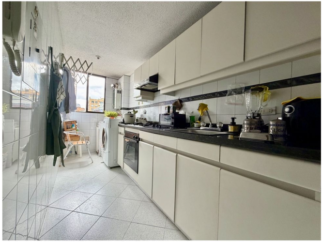 Apartaestudio en venta en Chico Norte, Bogotá, 61 m² · foto 6 de 19