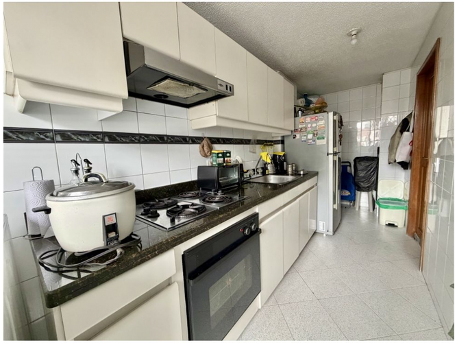 Apartaestudio en venta en Chico Norte, Bogotá, 61 m² · foto 17 de 19