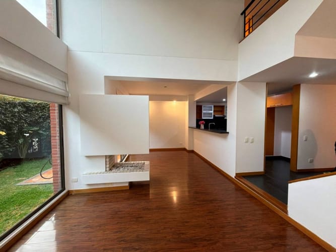 Casa de 5 alcobas en arriendo en Camino De Arrayanes, Bogotá, 170 m² · foto 2 de 24