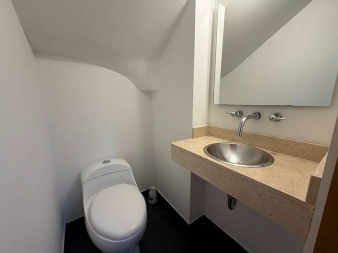 Casa de 5 alcobas en arriendo en Camino De Arrayanes, Bogotá, 170 m² · foto 8 de 24