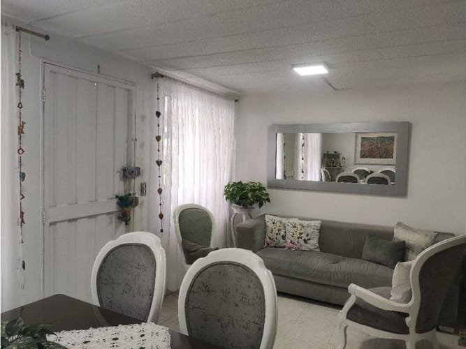 Casa de 4 alcobas en venta en Palenque, Medellín, 81 m² · foto 4 de 18